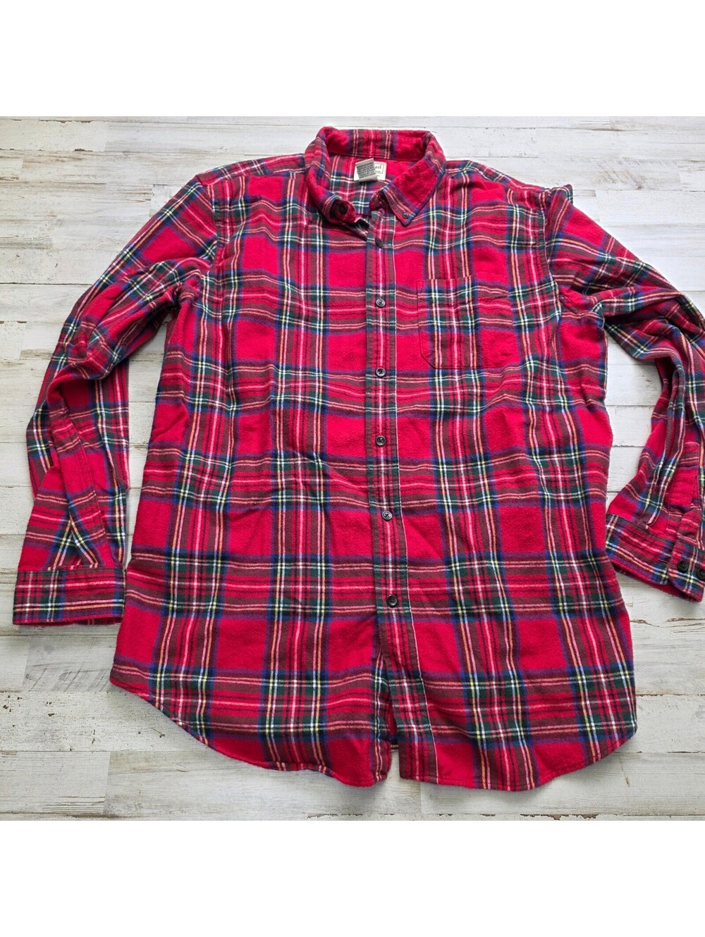 L.L.Bean Men's Flannel Shirt XL Regular Red Plaid 100% Cotton Slightly Fitted